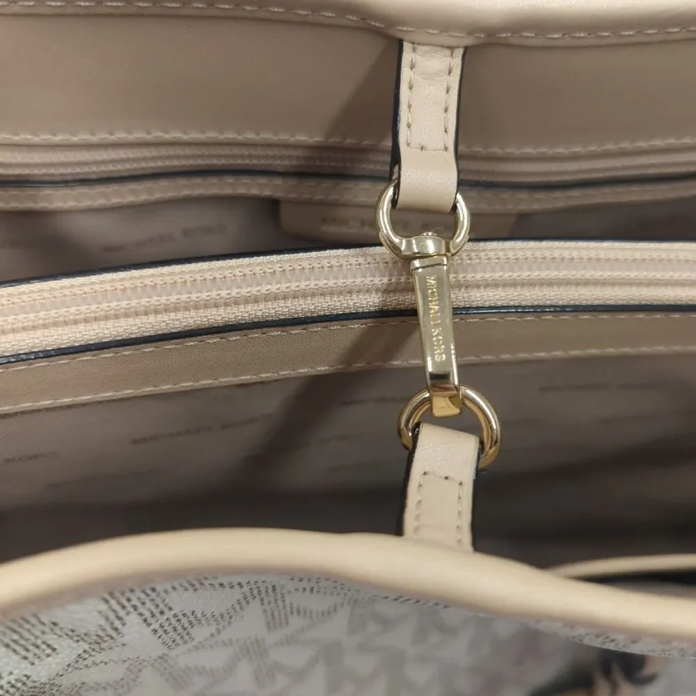 Michael Kors Jet Set Travel East West Monogram Tote Bag Purse Vanilla - Picture 8 of 16